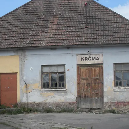 Rekreacny Dom Pod Bezovcom *